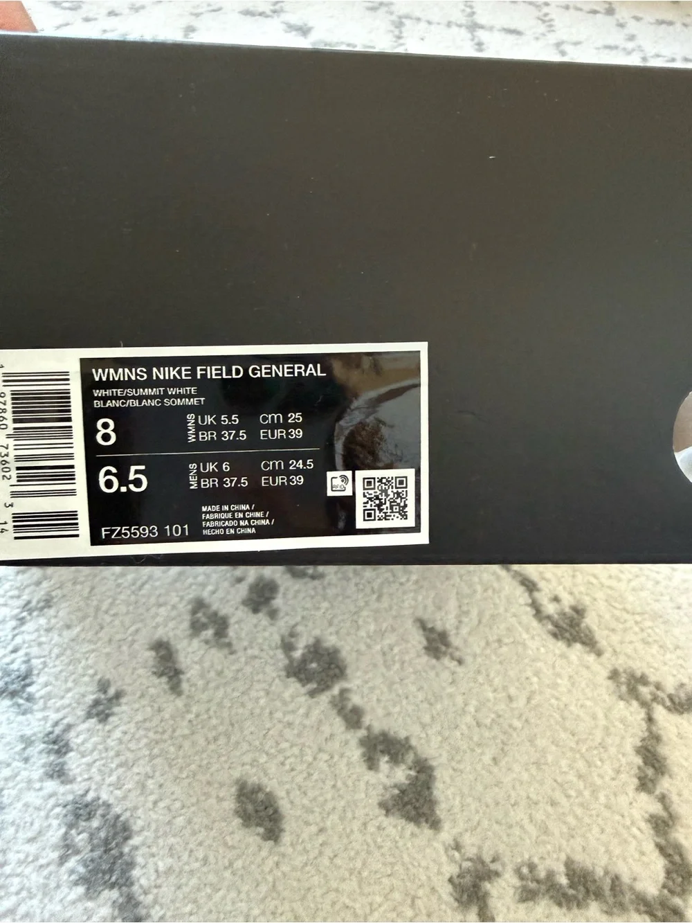 Women’s Nike Field General Sneakers, white / gum sole NWT NIB
